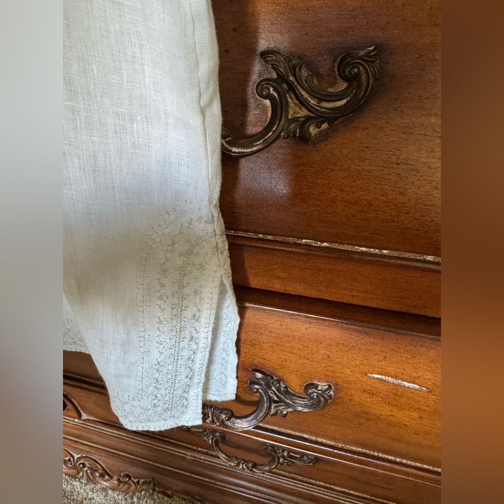 St. Tropez White with Silver Embroidery Washable Linen Blouse - Picture 6 of 9